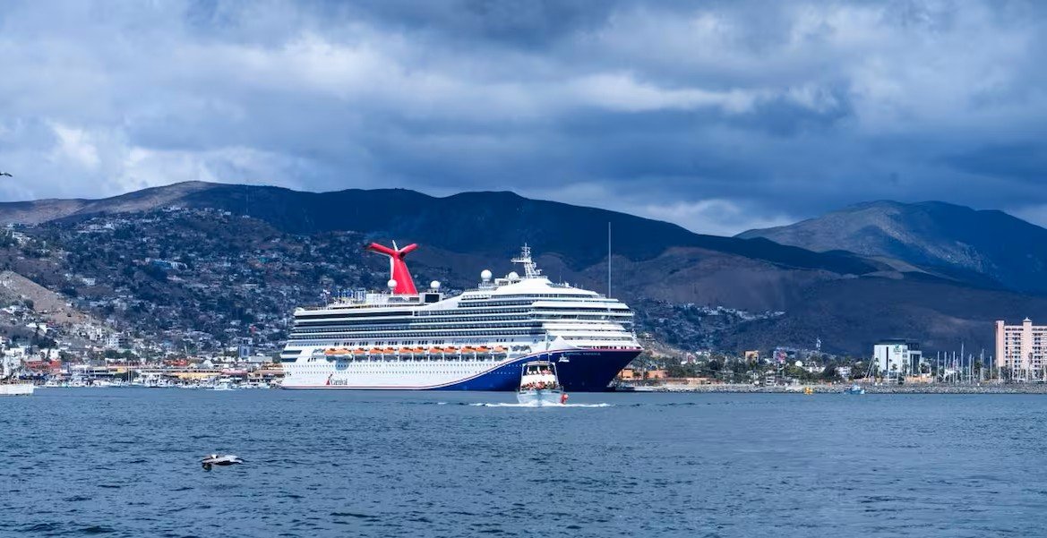 Turquía bloquea crucero LGBTI+ y desata críticas internacionales