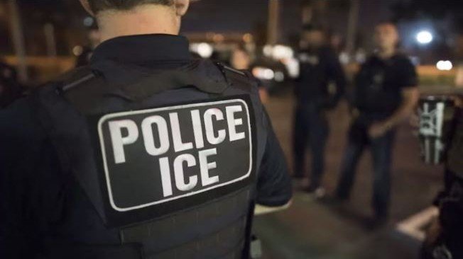 EE. UU. suspende controles de ICE en carretera tras la muerte de dos migrantes