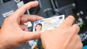 Si vivís fuera de El Salvador, ojo con tu DUI: el 27 de agosto vence un plazo clave